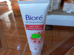 sữa rửa mặt biore 100g